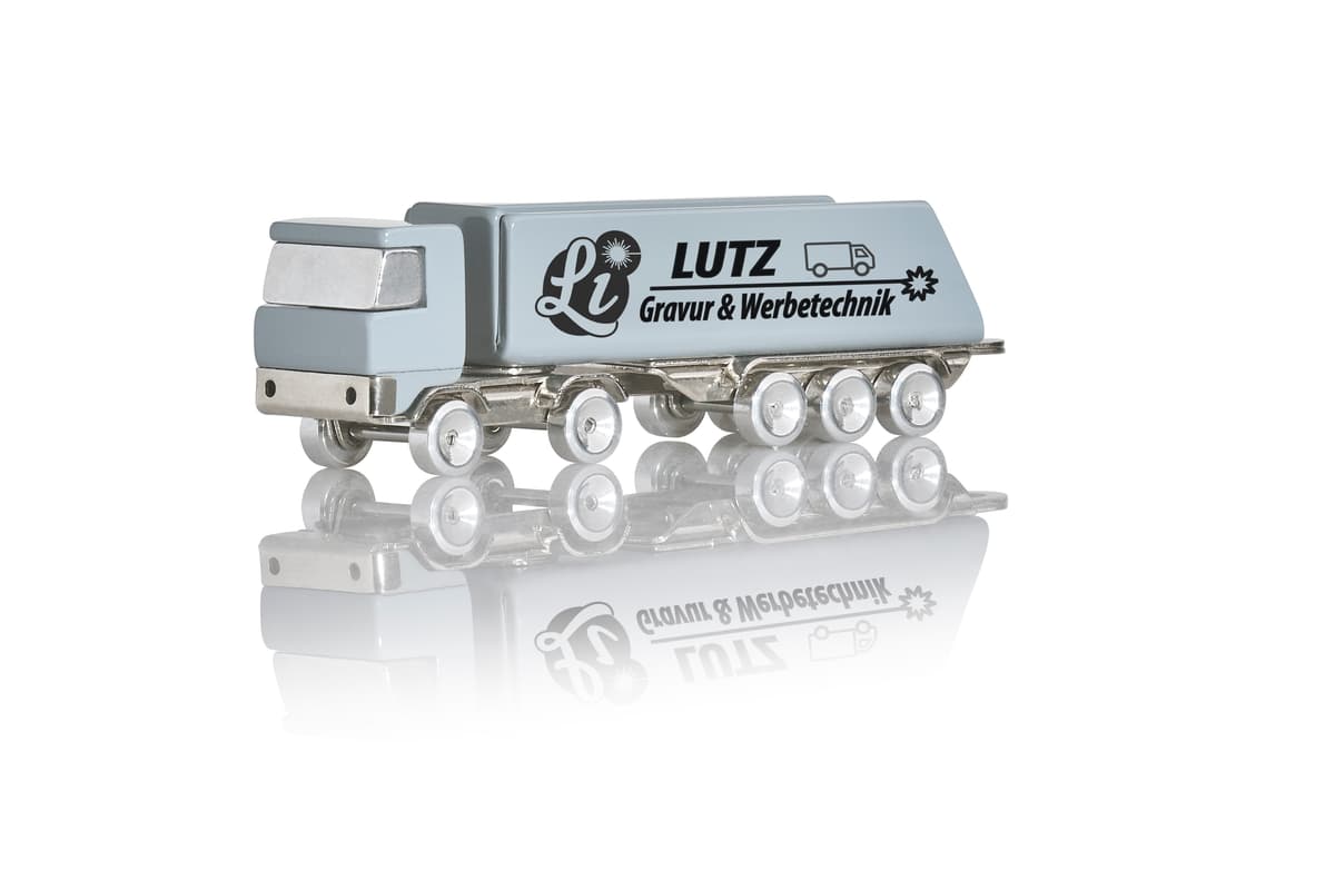 Ein LKW-Modell für den Kiestransport.